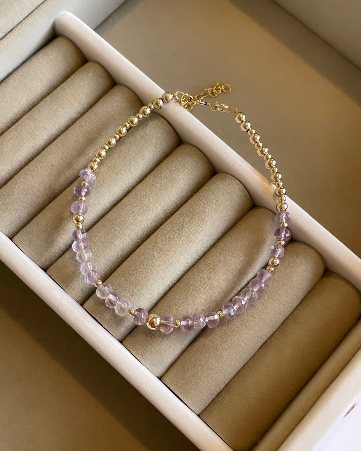 Natural Pink Amethyst Clasped Crystal Bracelet