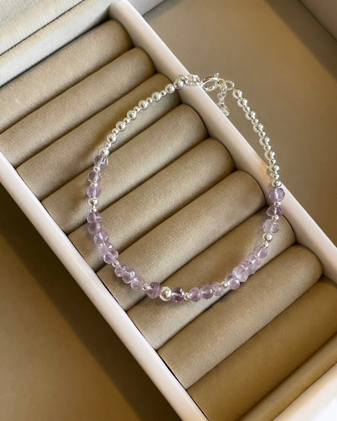 Natural Pink Amethyst Clasped Crystal Bracelet